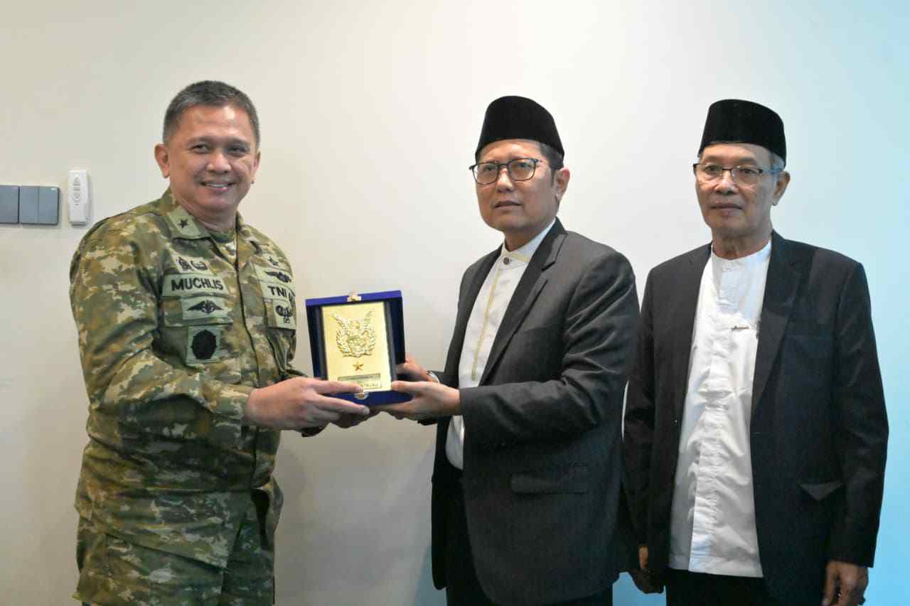 Disbintalau dan MUI Perkuat Sinergi Pembinaan Mental Personel TNI AU