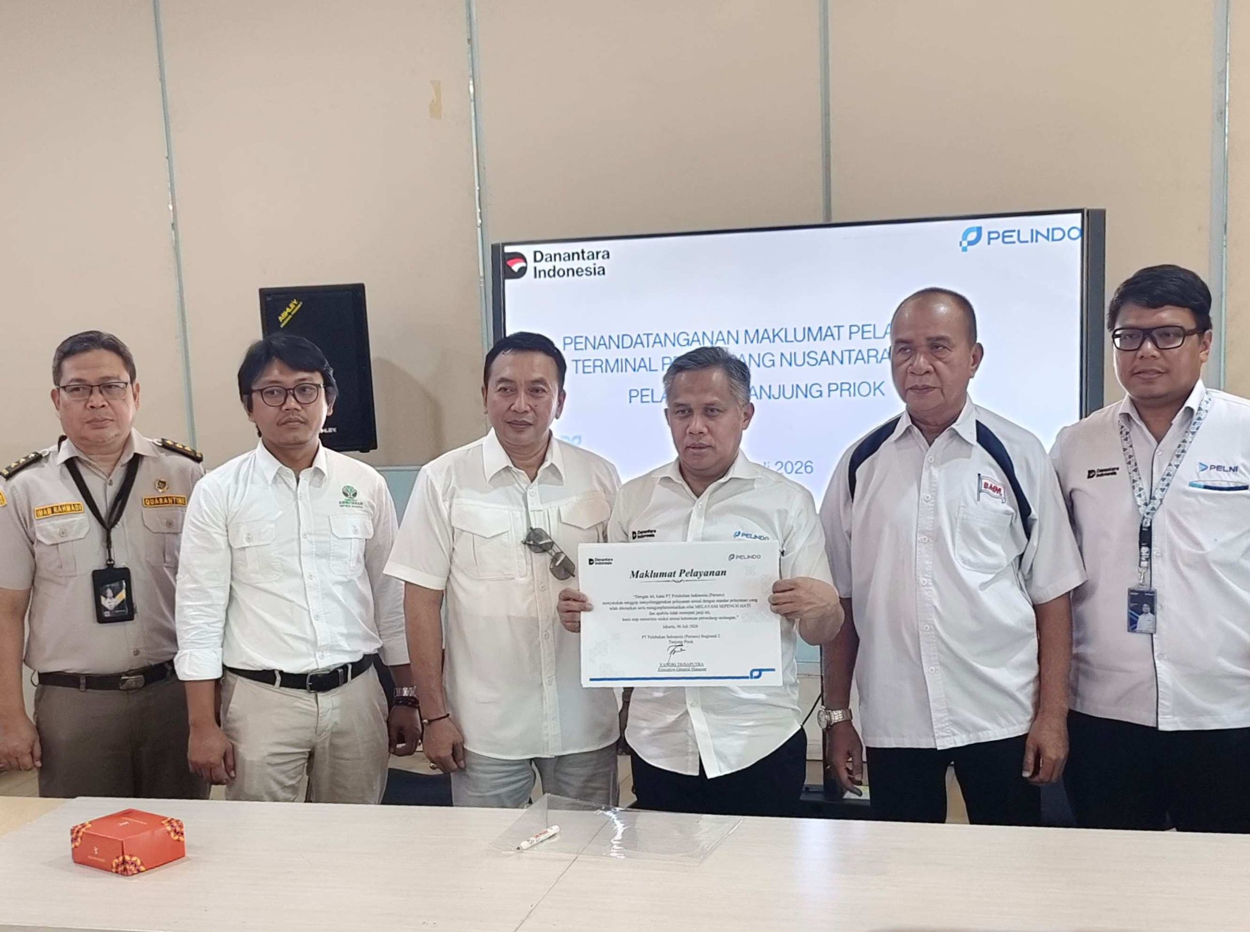 Pelindo Regional 2 Tanjung Priok Tegaskan Komitmen Tingkatkan Kualitas Layanan Melalui Penandatanganan Maklumat Pelayanan