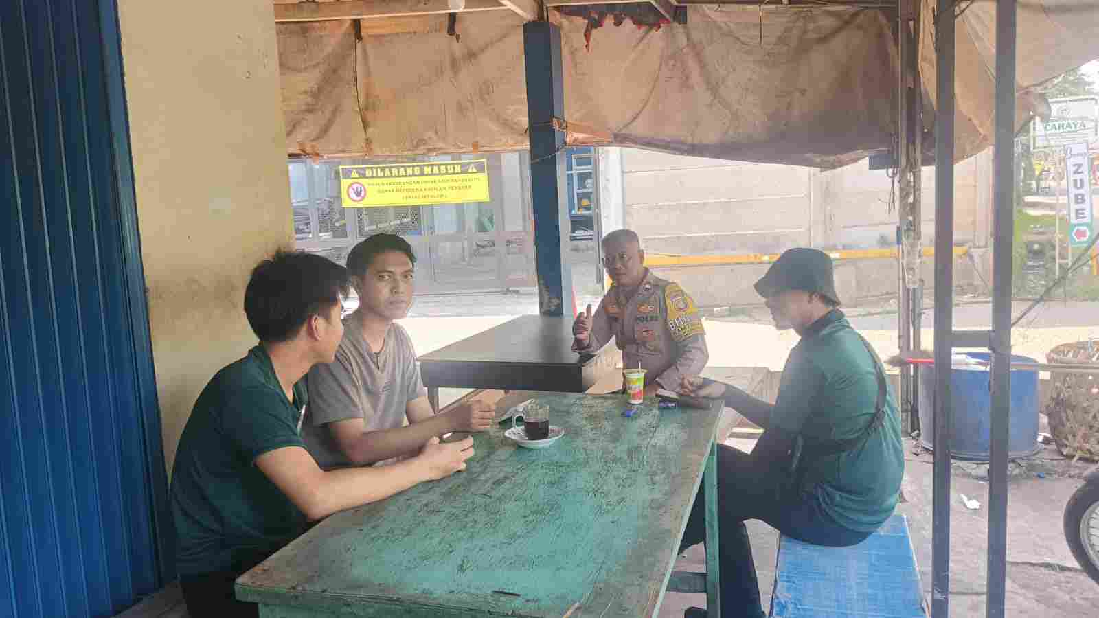 Bhabinkamtibmas Padurenan Sambangi PT Sense dan Monitoring Wilayah, Sampaikan Imbauan Kamtibmas kepada Warga