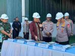 80 Ton Pupuk Batu Bara Disalurkan ke Petani Riau, Kapolri: Wujud Polri Hadir untuk Masyarakat 80 Ton Pupuk Batu Bara Disalurkan ke Petani Riau, Kapolri: Wujud Polri Hadir untuk Masyarakat
