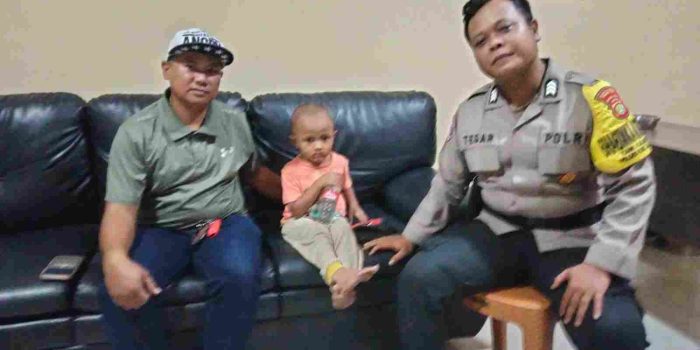 Respons Cepat Personel Polsek Kawasan Kalibaru Polres Priok, Berhasil Mempertemukan Anak Hilang dengan Keluarganya
