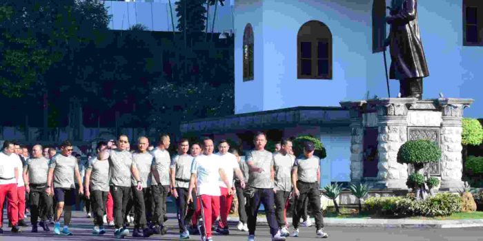 Panglima TNI dan Kasad Perkuat Soliditas Melalui Olahraga Bersama Prajurit