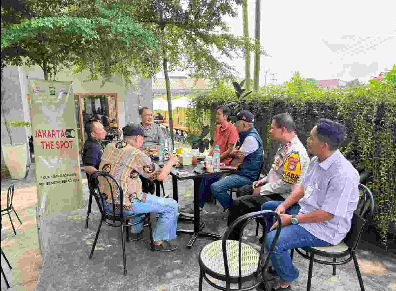 Polsek Bantargebang Serap Aspirasi Warga melalui Program Jaga Jakarta On The Spot di Cimuning