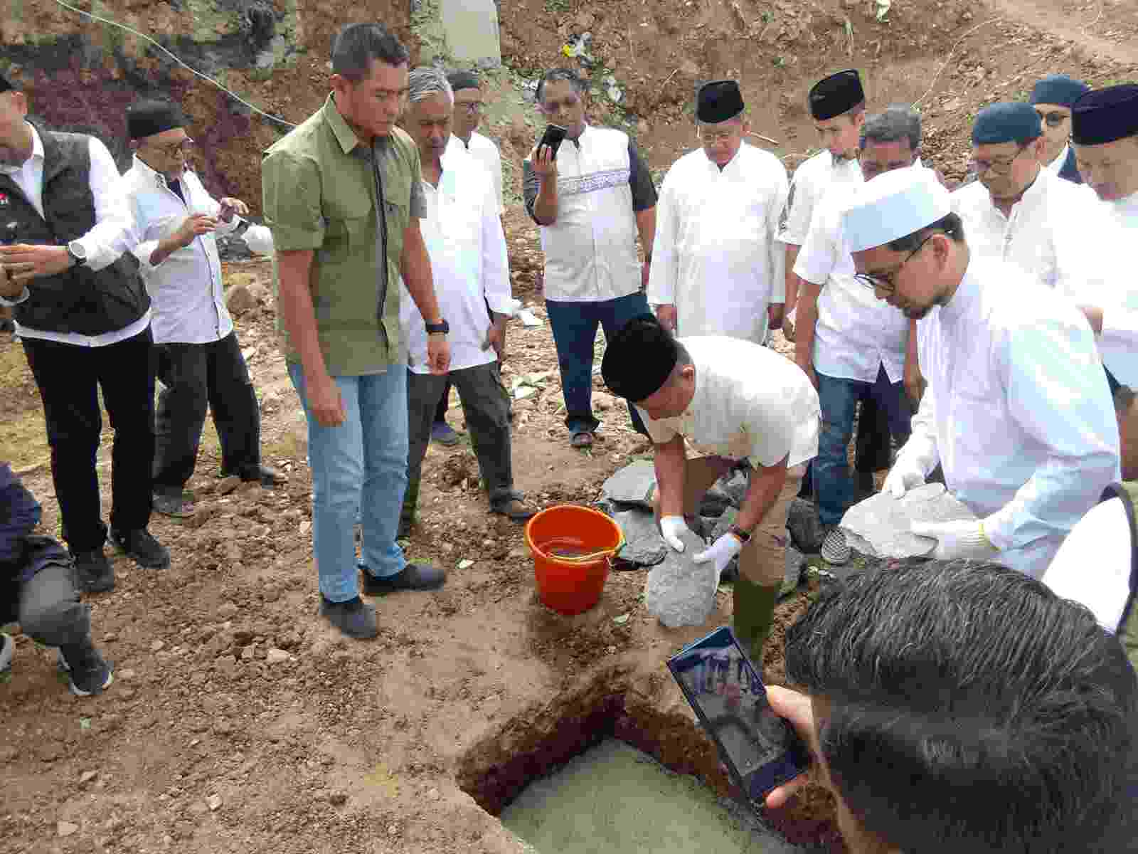 Peletakan Batu Pertama Masjid Al Kautsar, Panglima TNI Dorong Penguatan Nilai Keagamaan dan Kebersamaan Masyarakat