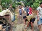 Fenomena Jalan Swadaya: Semangat Gotong Royong yang Mengungkap Krisis Tata Kelola Infrastruktur Fenomena Jalan Swadaya: Semangat Gotong Royong yang Mengungkap Krisis Tata Kelola Infrastruktur