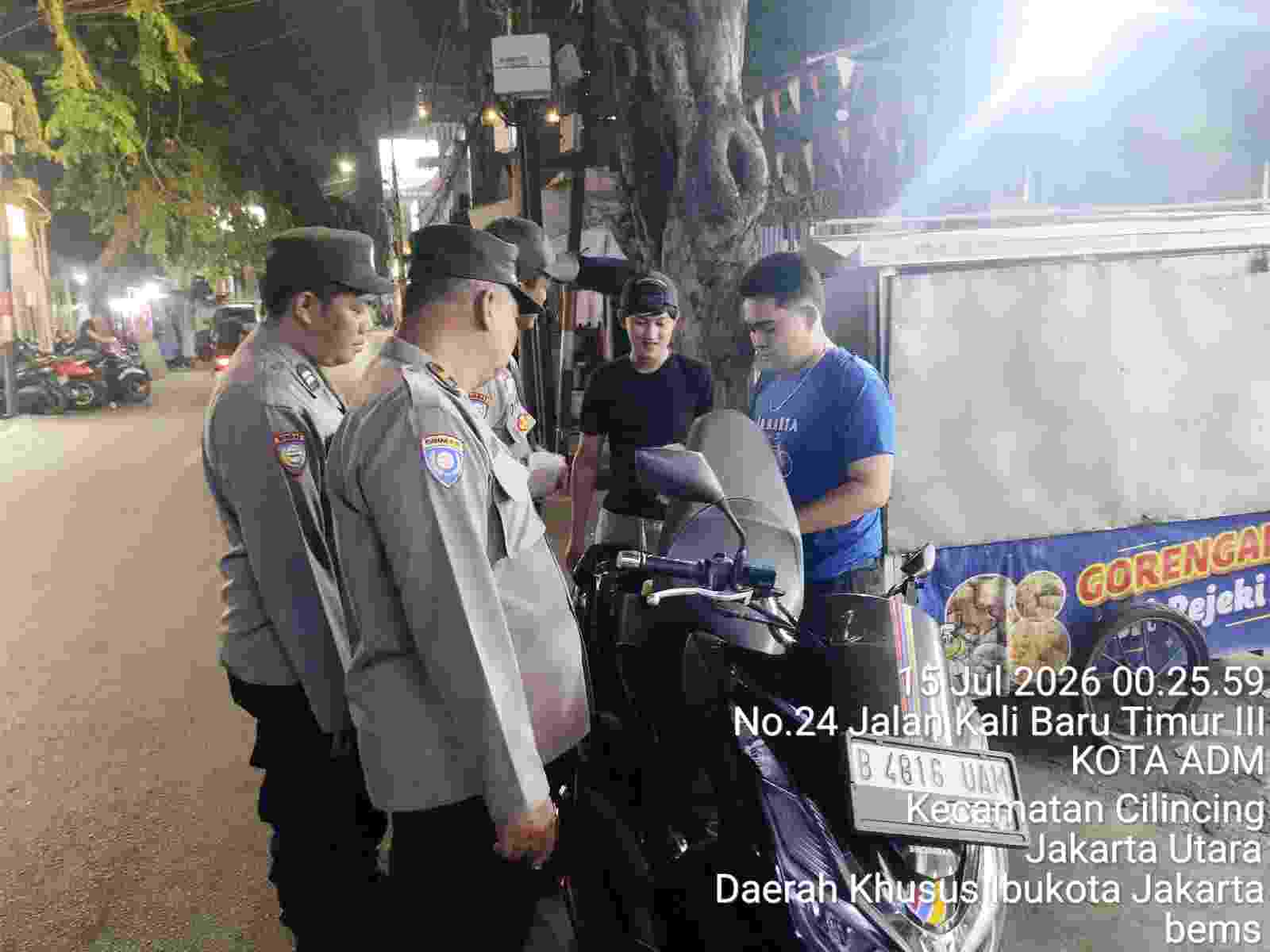 Polsek Cilincing Perketat Pengamanan Malam Lewat Patroli KRYD dan Razia Stasioner, Cegah Tawuran dan Kejahatan Jalanan