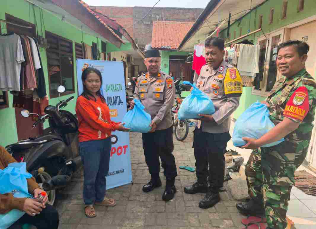 Kapolsek Bekasi Barat Gelar Jakarta On The Spot di Jakasampurna, Ajak Warga Cegah Tawuran dan Judi Online