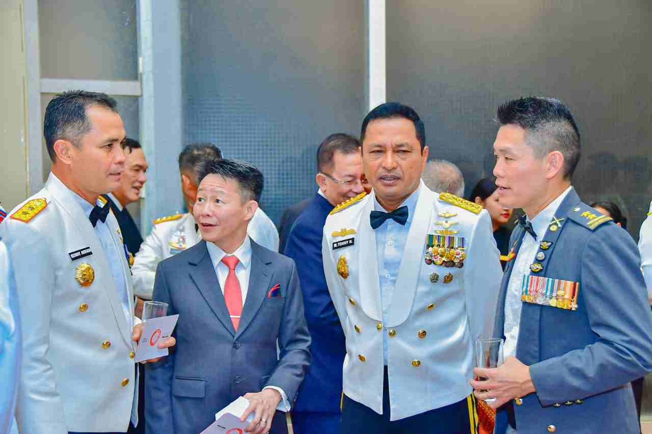 Peluncuran Persahan Perkuat Hubungan Pertahanan Indonesia–Singapura