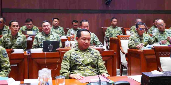 Panglima TNI Bersama Wamenhan RI Hadiri Raker Bersama Komisi I DPR RI