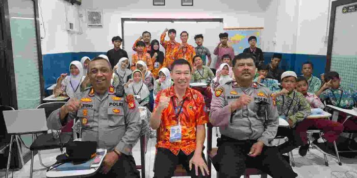 Polsek Koja Berikan Penyuluhan Kamtibmas kepada Peserta MPLS PKBM Sajab Bangsa