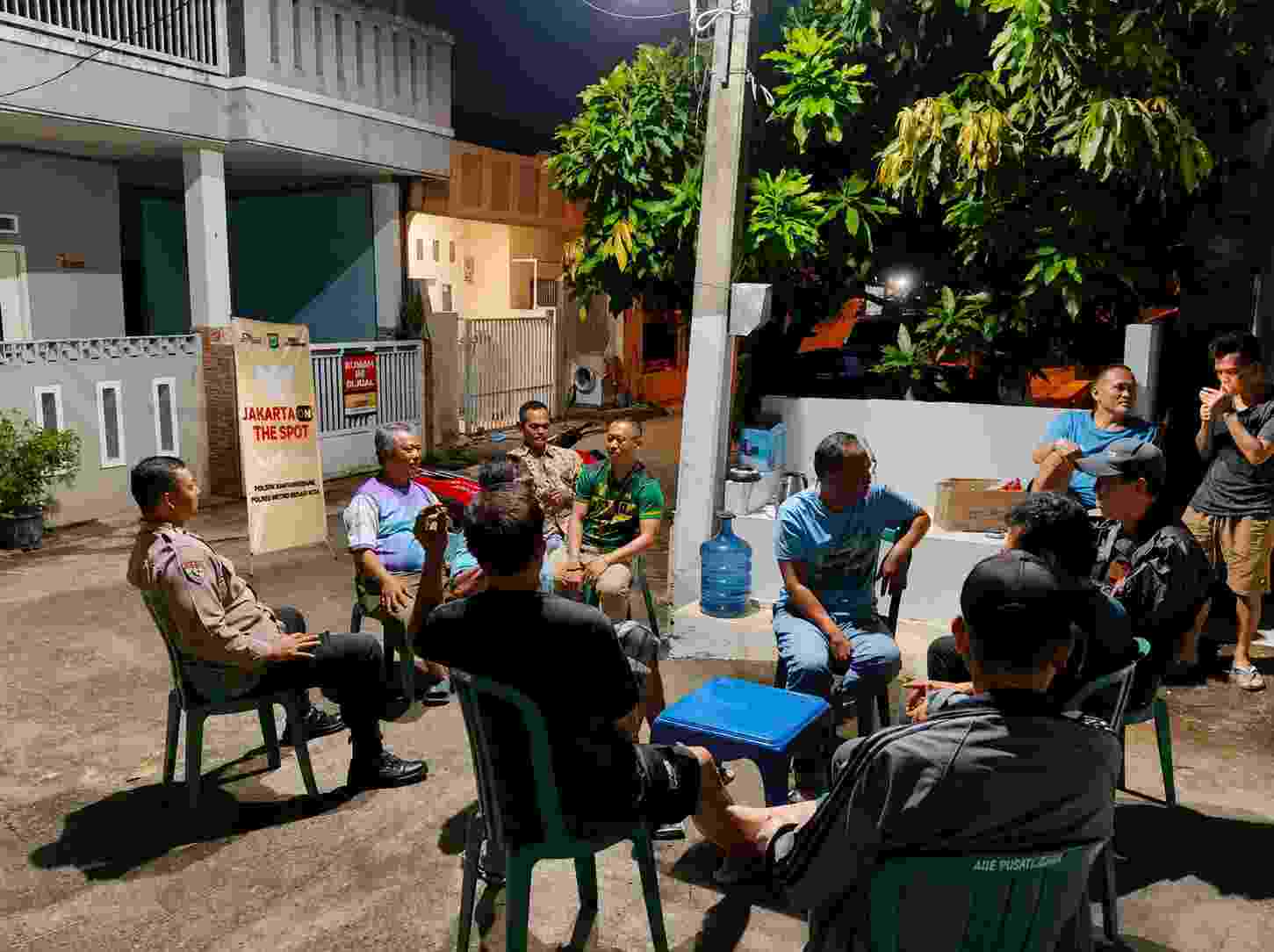 Polsek Bantar Gebang Serap Aspirasi Warga Melalui Program “Jaga Jakarta On The Spot” di Mustikasari