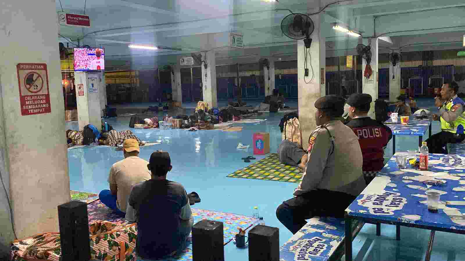 Polres Priok Gelar JJOS Nobar Kamtibmas Piala Dunia 2026 Bersama Masyarakat, Perkuat Sinergi Polres Priok Gelar JJOS Nobar Kamtibmas Piala Dunia 2026 Bersama Masyarakat, Perkuat Sinergi