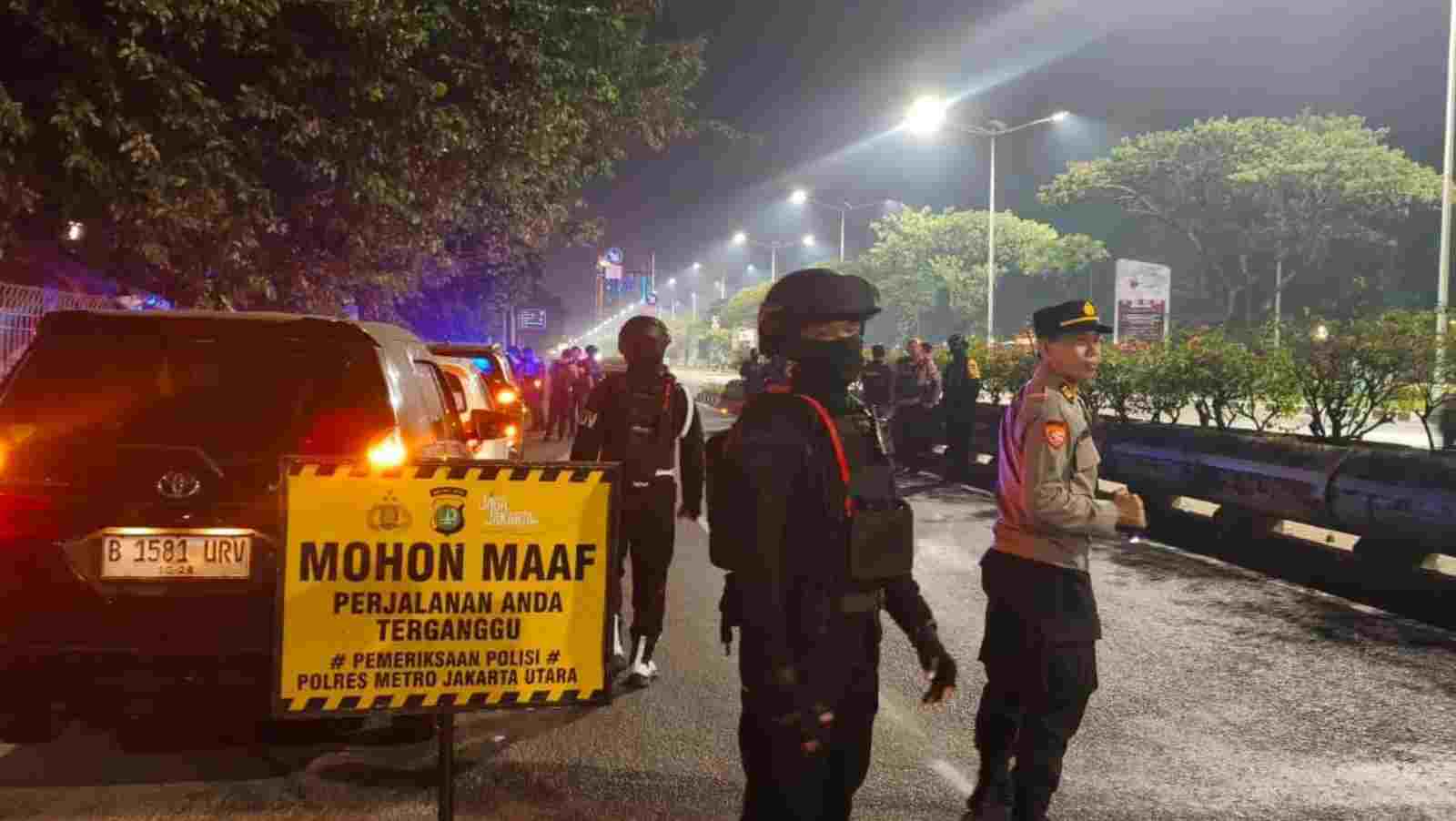 Patroli di Jakarta Utara, Brimob Amankan Enam Pemuda dalam Dua Penindakan Patroli di Jakarta Utara, Brimob Amankan Enam Pemuda dalam Dua Penindakan