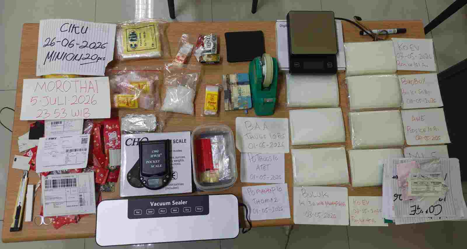 Polsek Babelan Ungkap Dugaan Peredaran Sabu, Amankan Barang Bukti Bruto 98,30 Gram Polsek Babelan Ungkap Dugaan Peredaran Sabu, Amankan Barang Bukti Bruto 98,30 Gram