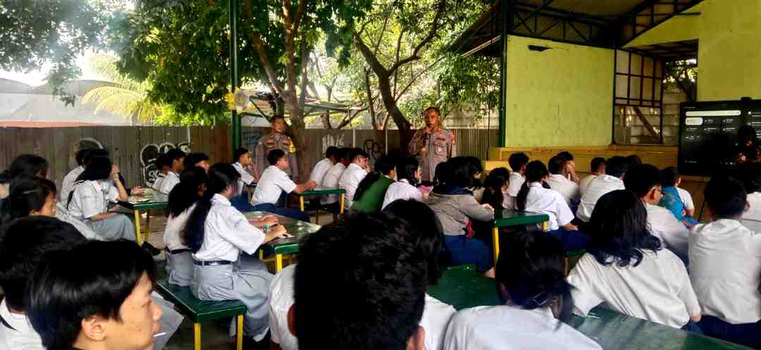 Polsek Bekasi Selatan Tanamkan Kesadaran Hukum kepada Pelajar PAX Melalui Program Jakarta On The Spot