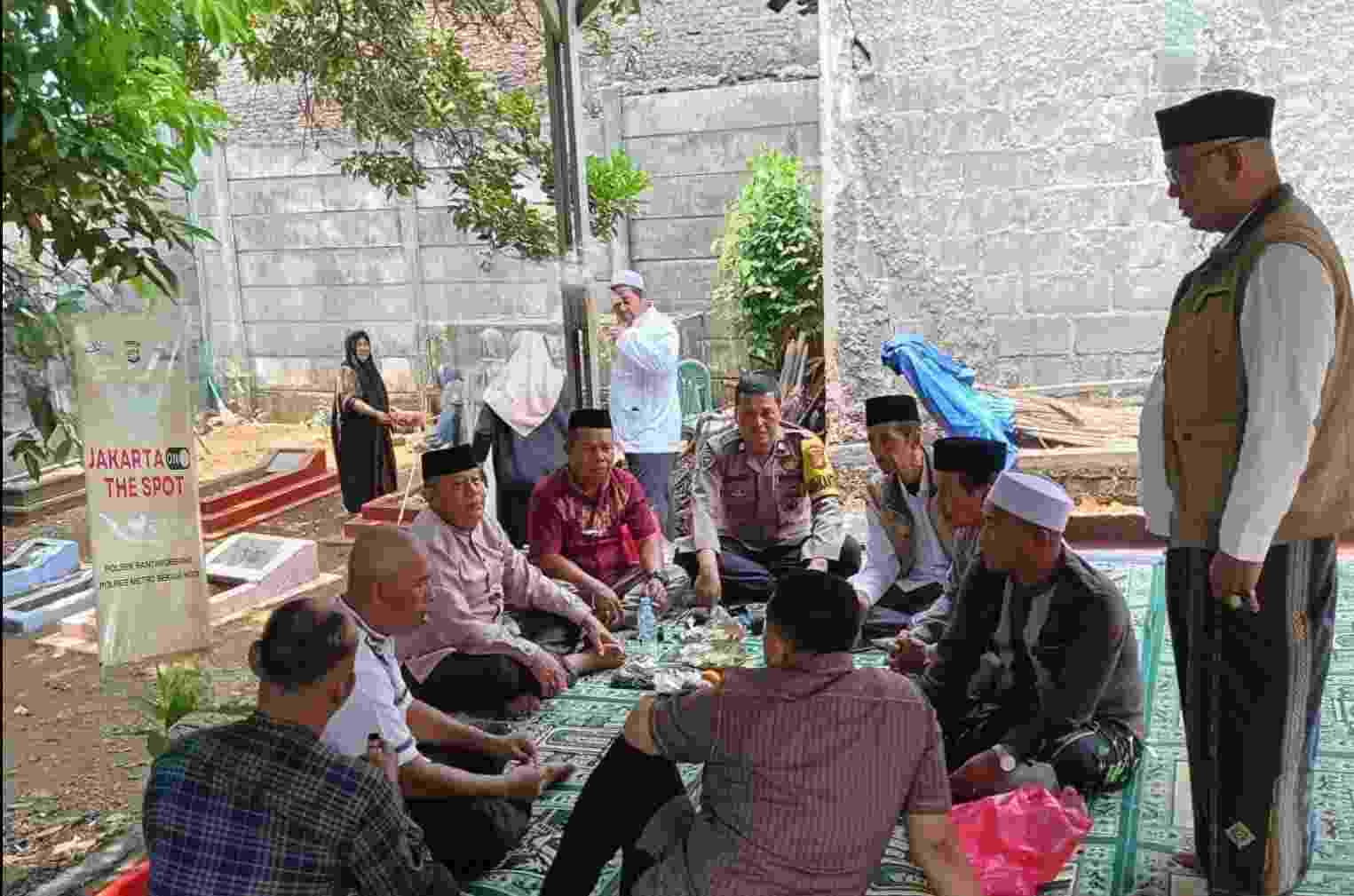 Jaga Jakarta On The Spot, Polsek Bantargebang Serap Aspirasi Warga Cikiwul Perkuat Sinergitas Kamtibmas Jaga Jakarta On The Spot, Polsek Bantargebang Serap Aspirasi Warga Cikiwul Perkuat Sinergitas Kamtibmas