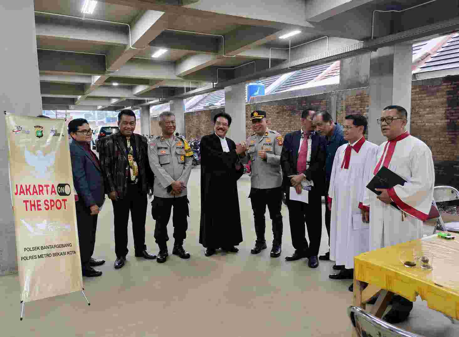 Kapolsek Bantargebang Serap Aspirasi Warga Lewat Program Jaga Jakarta On The Spot di Padurenan