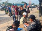 PATROLI DI PERBATASAN, TNI AL KRI KUJANG-642 GELAR BAKTI KESEHATAN
